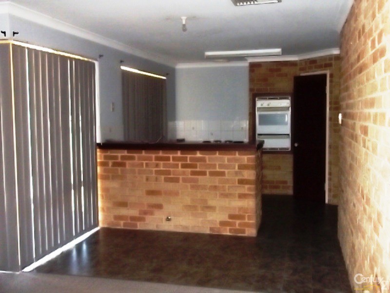 15 Fairway Crescent, Meadow Springs WA 6210