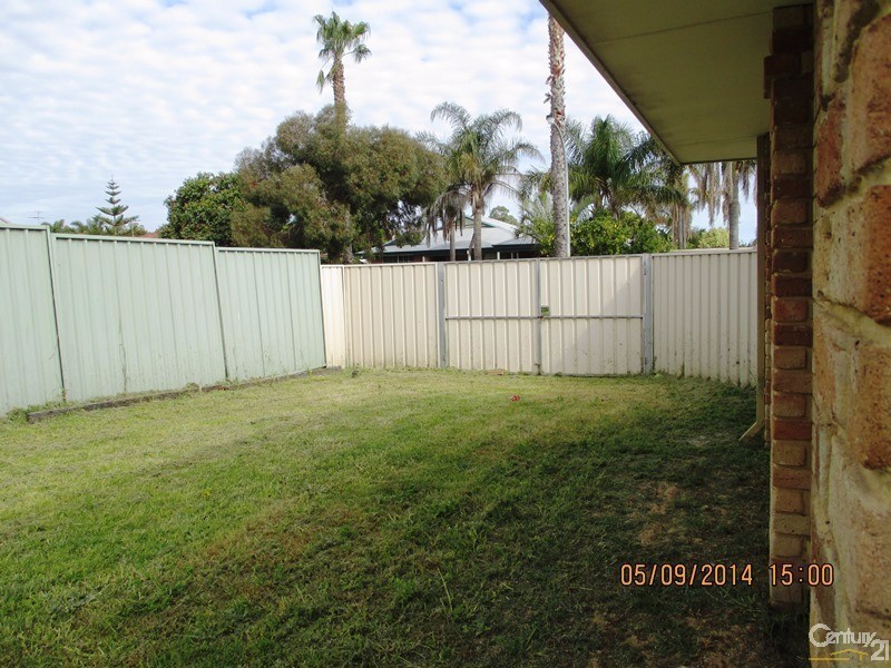 15 Fairway Crescent, Meadow Springs WA 6210