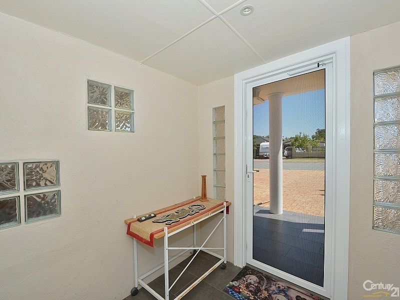 73 Allambi Way, South Yunderup WA 6208