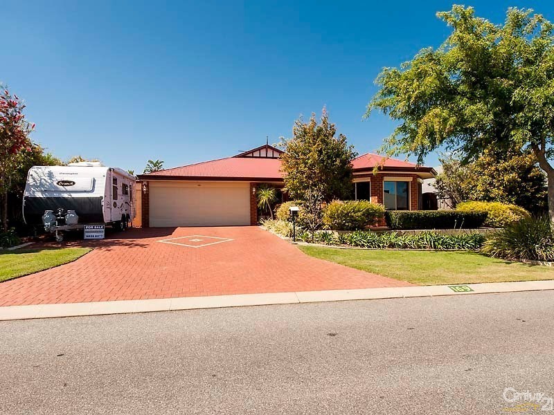 169 Peelwood Parade, Halls Head WA 6210