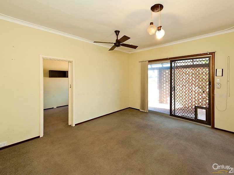 10 Kallang Road, Coodanup WA 6210