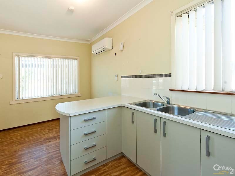 10 Kallang Road, Coodanup WA 6210