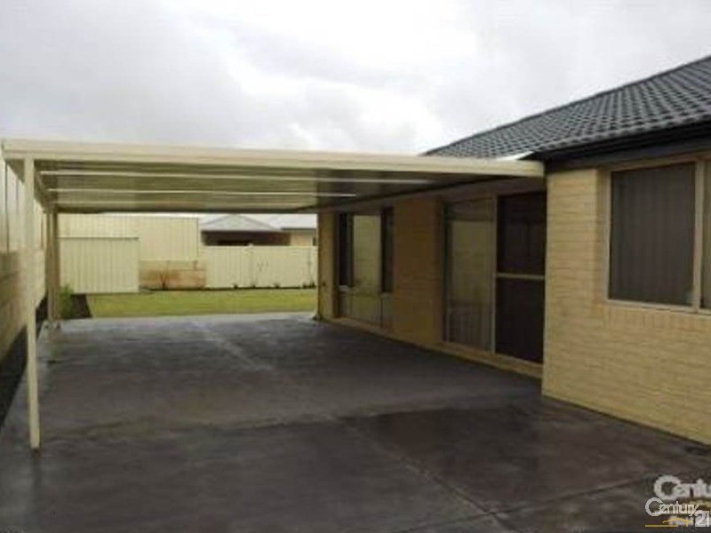 13 Cuballing Retreat, Dawesville WA 6211