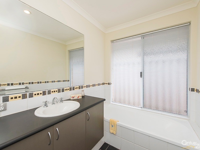 7 Chyverton Corner, Erskine WA 6210