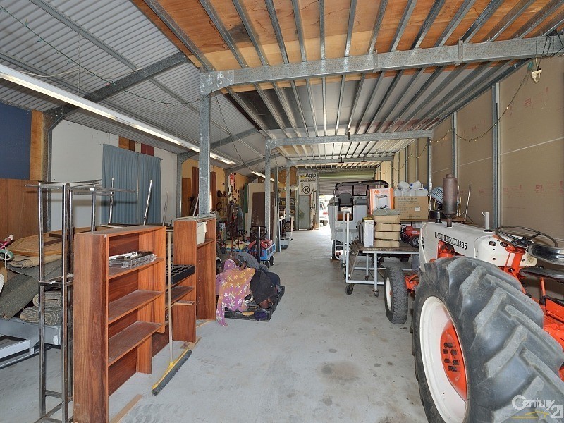 18 Peaceful Waters Drive, Barragup WA 6209