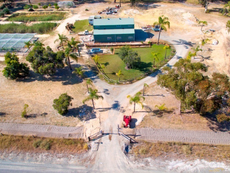 18 Peaceful Waters Drive, Barragup WA 6209