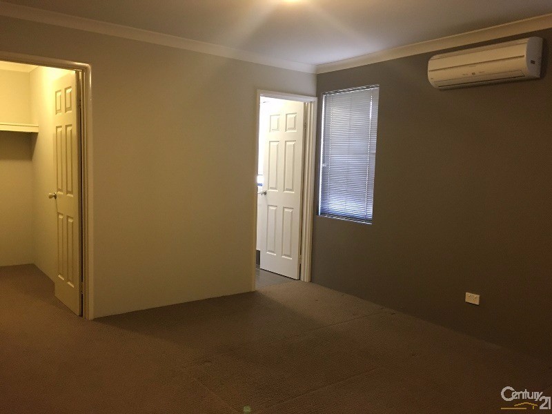 81 Hudson Drive, Dudley Park WA 6210