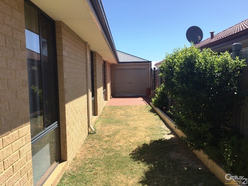 81 Hudson Drive, Dudley Park WA 6210