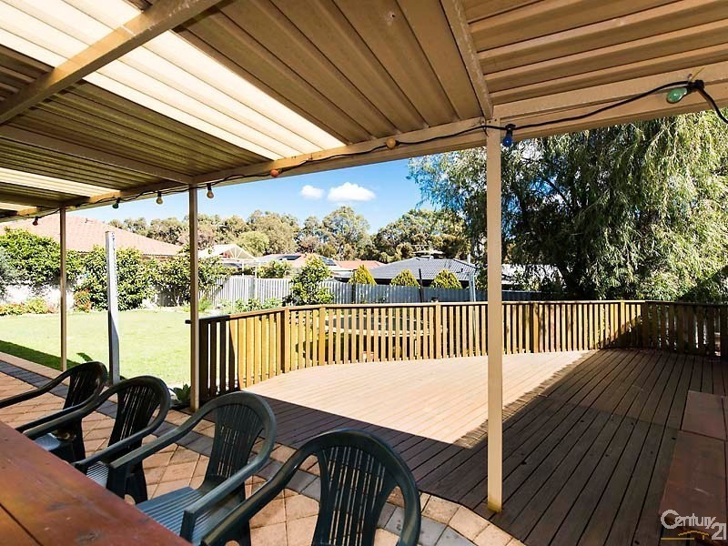 49 Carina Circle, Halls Head WA 6210