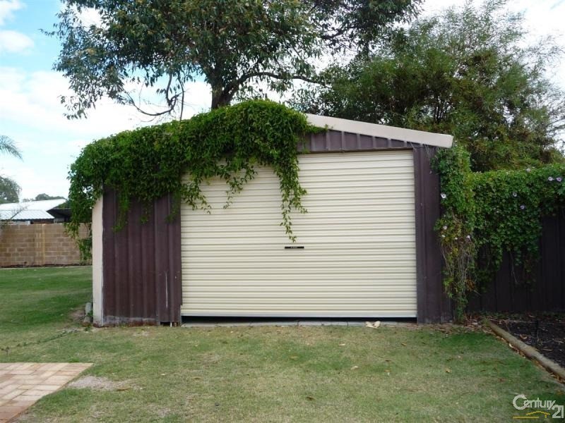 101 Waldron Boulevard, Greenfields WA 6210