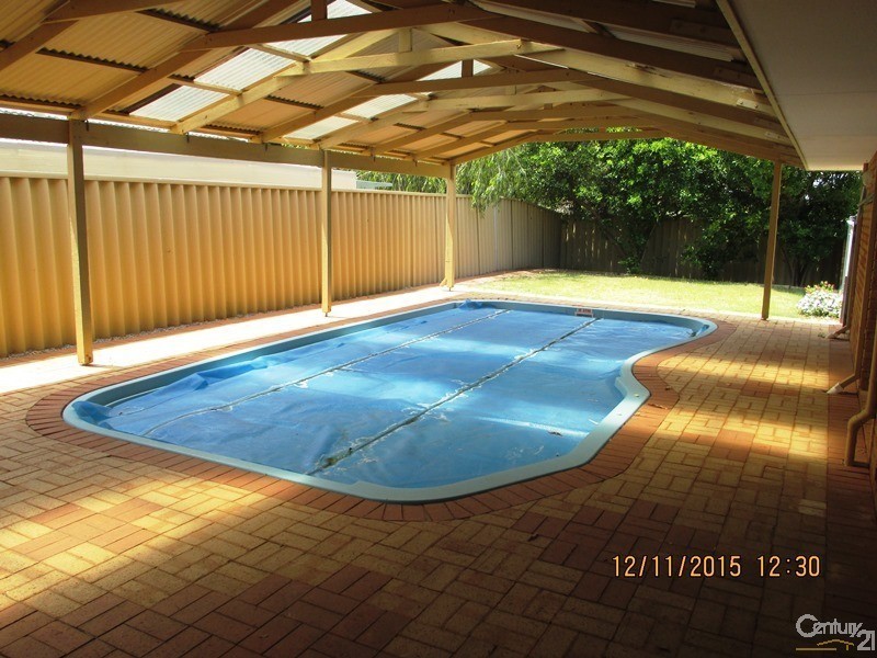 16 Killarney Retreat, Meadow Springs WA 6210