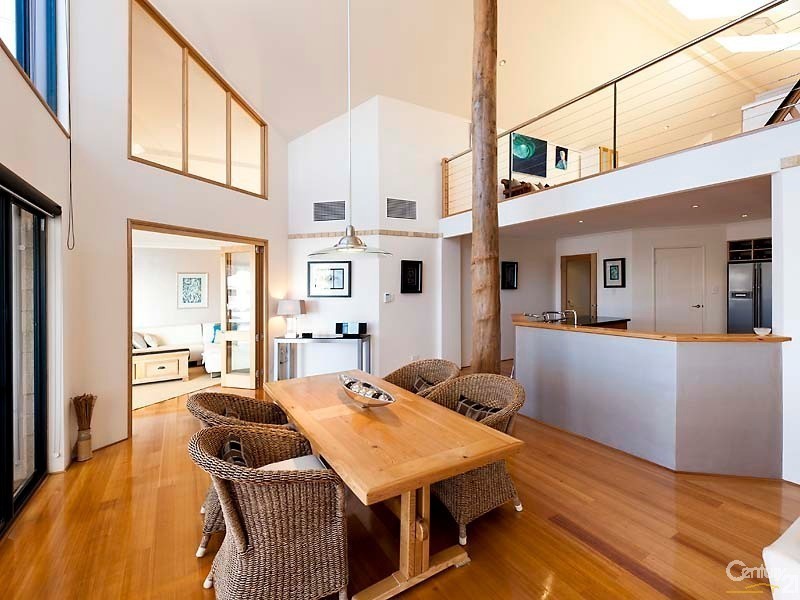 13 Brindabella Crescent, Halls Head WA 6210