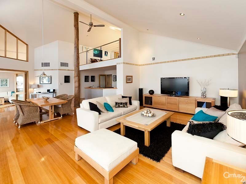 13 Brindabella Crescent, Halls Head WA 6210