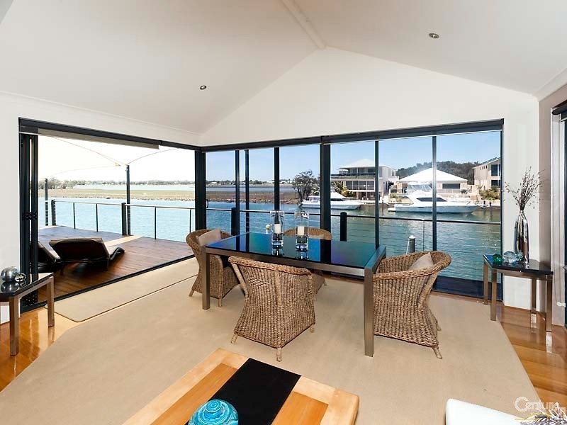 13 Brindabella Crescent, Halls Head WA 6210