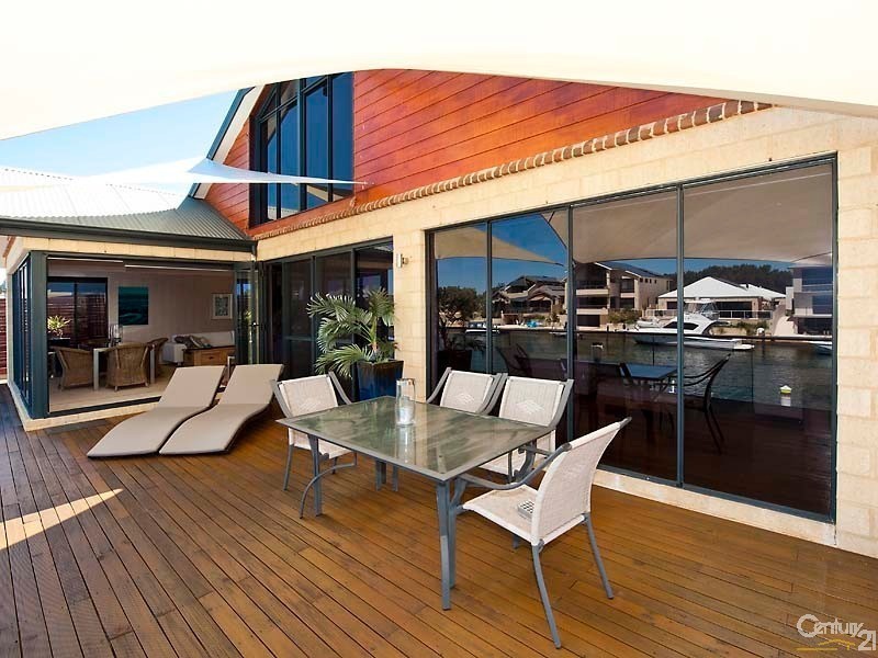 13 Brindabella Crescent, Halls Head WA 6210