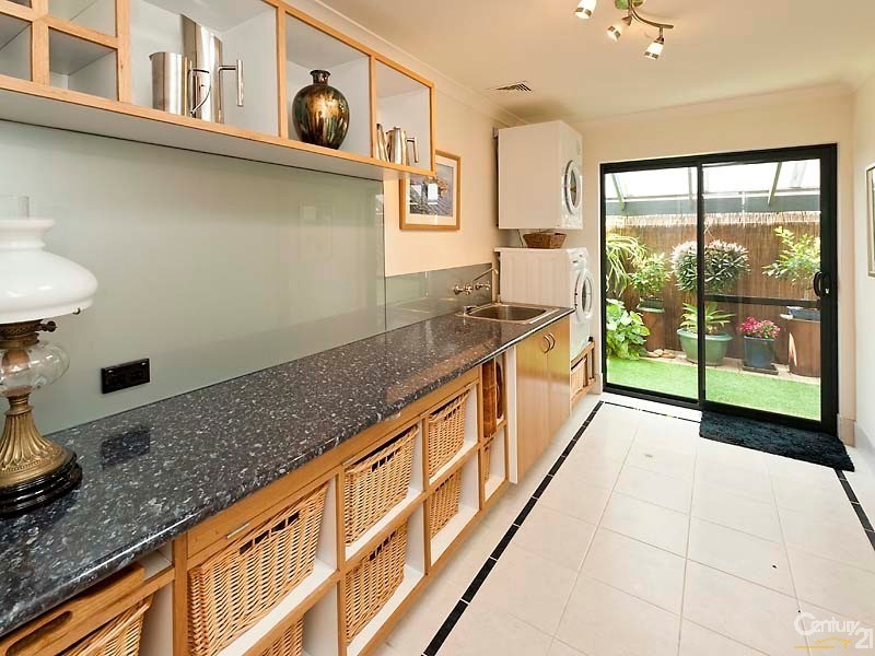 13 Brindabella Crescent, Halls Head WA 6210