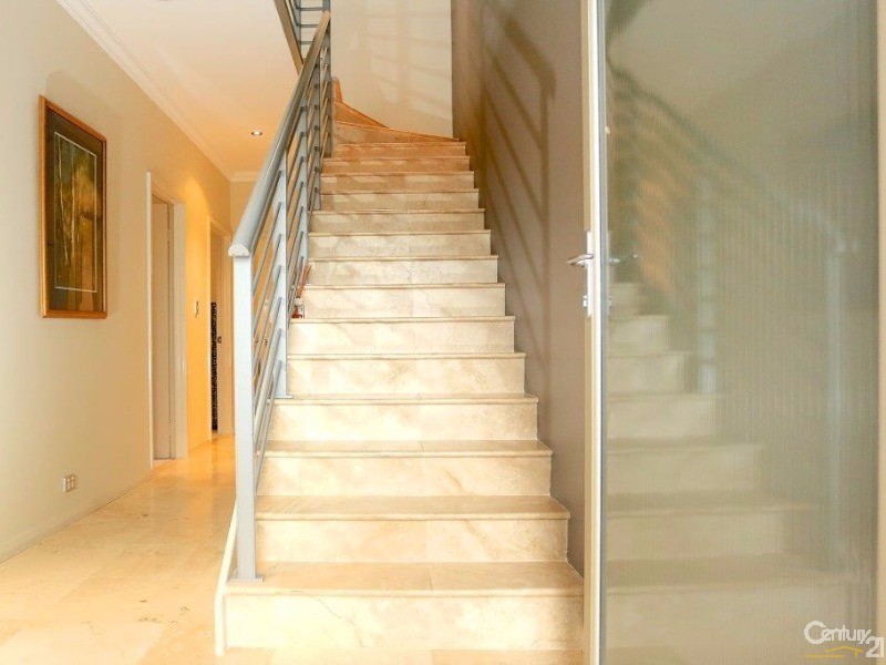 21B Oversby Street, Halls Head WA 6210