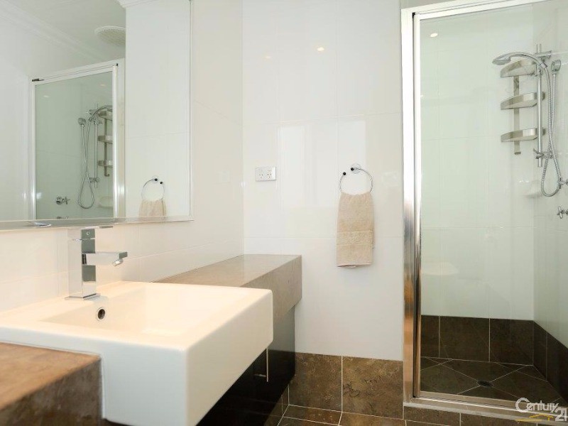 21B Oversby Street, Halls Head WA 6210