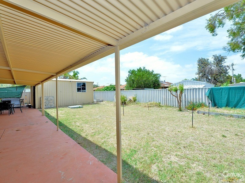 16 Gavarnie Way, Coodanup WA 6210