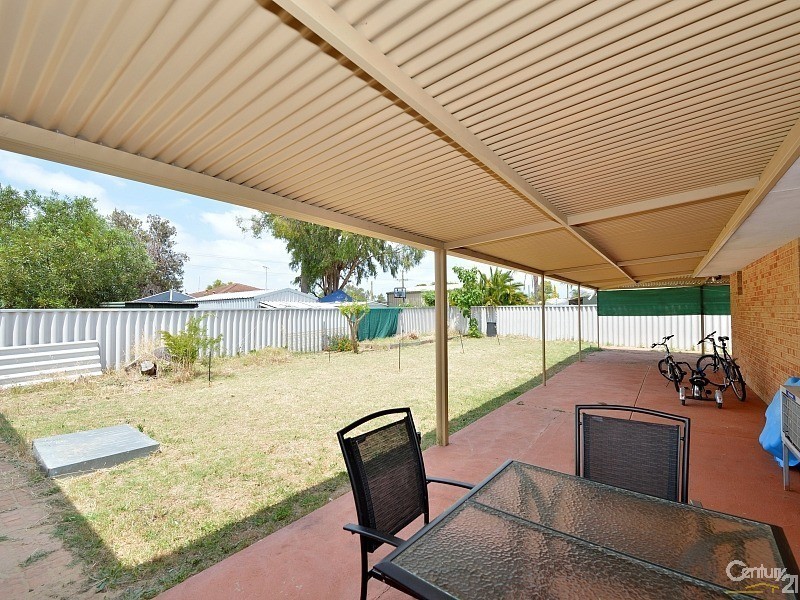 16 Gavarnie Way, Coodanup WA 6210