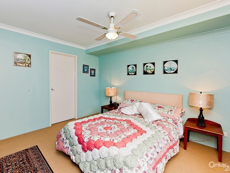 54 Paradise Circuit, Halls Head WA 6210