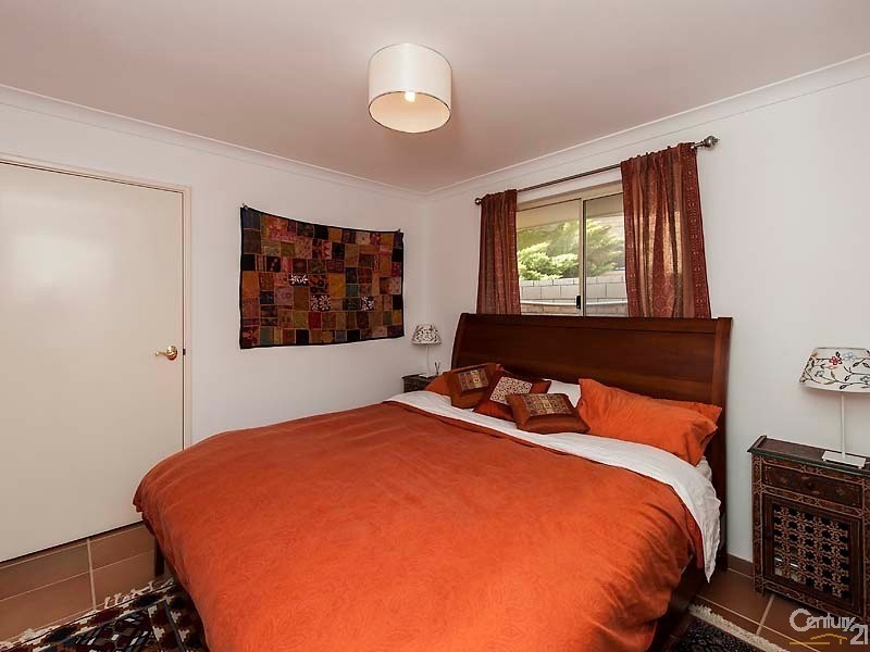 24 Cambria Island Retreat, Halls Head WA 6210