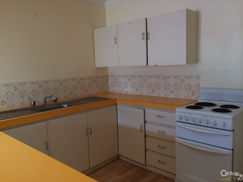 2/32 Hackett Street, Mandurah WA 6210