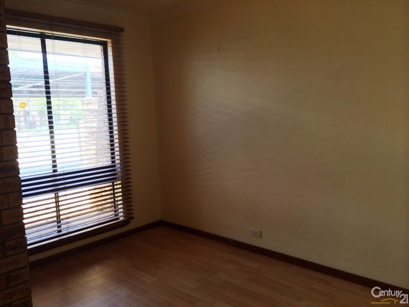 2/32 Hackett Street, Mandurah WA 6210