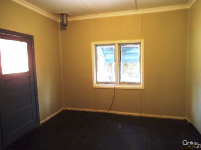 28 Service Street, Mandurah WA 6210