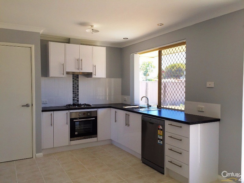 7 Lydia Place, Greenfields WA 6210