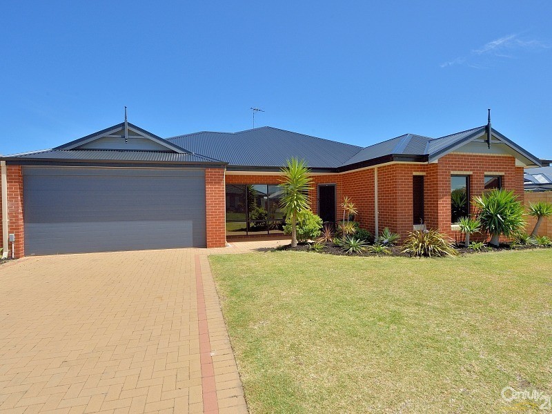 21 Marsdenia Road, Halls Head WA 6210