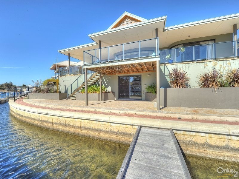 7 Ragamuffin Point, Halls Head WA 6210