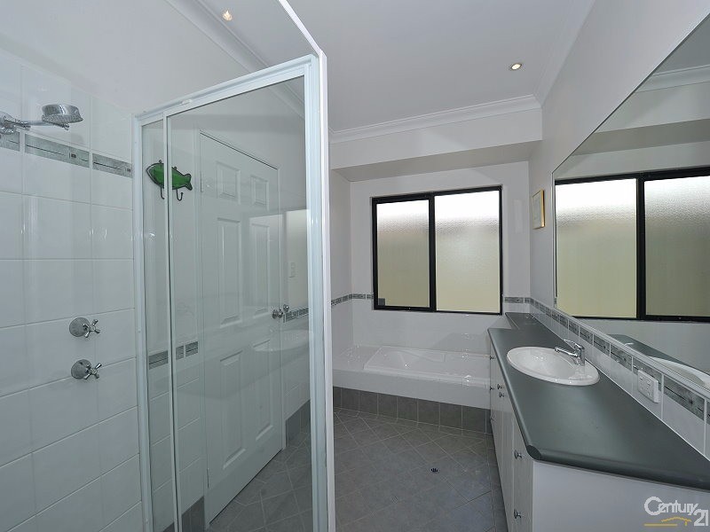 7 Ragamuffin Point, Halls Head WA 6210