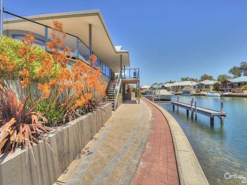 7 Ragamuffin Point, Halls Head WA 6210