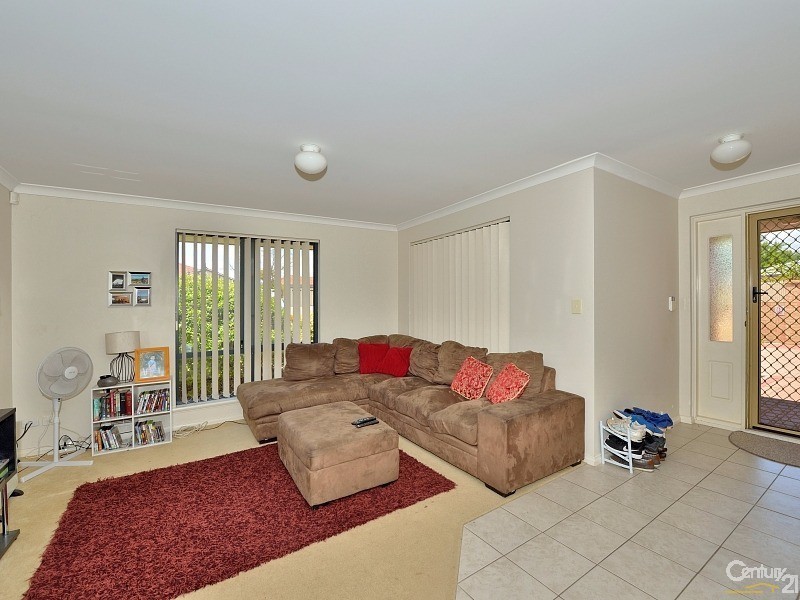 1/21 La Manche Avenue, Port Kennedy WA 6172