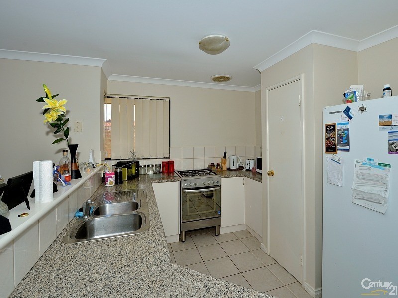 1/21 La Manche Avenue, Port Kennedy WA 6172