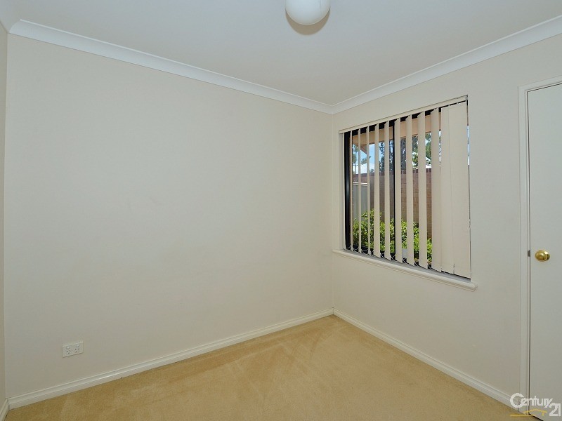 1/21 La Manche Avenue, Port Kennedy WA 6172