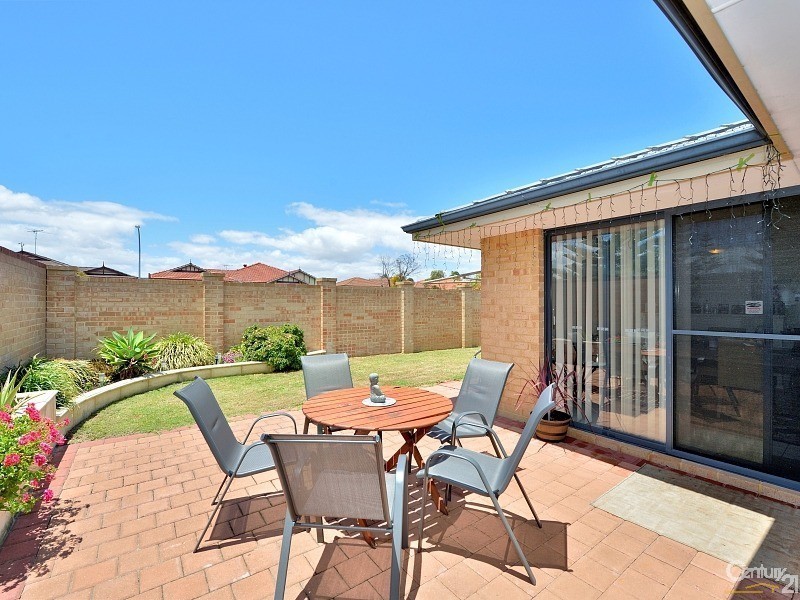 1/21 La Manche Avenue, Port Kennedy WA 6172