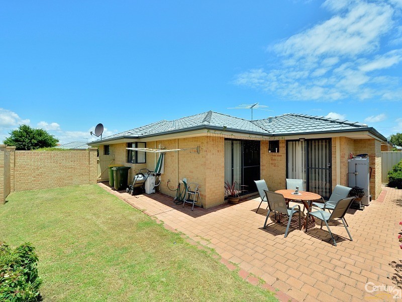 1/21 La Manche Avenue, Port Kennedy WA 6172