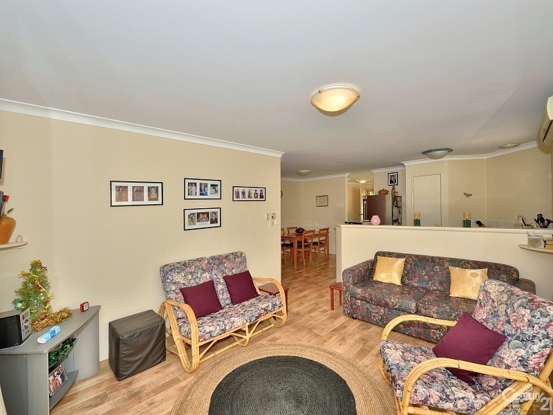 183 Oakmont Avenue, Meadow Springs WA 6210