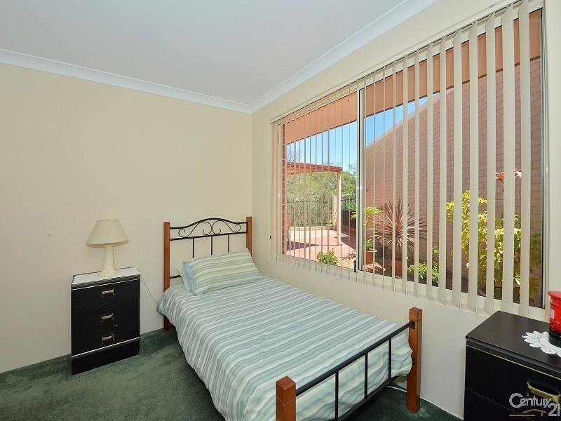 183 Oakmont Avenue, Meadow Springs WA 6210