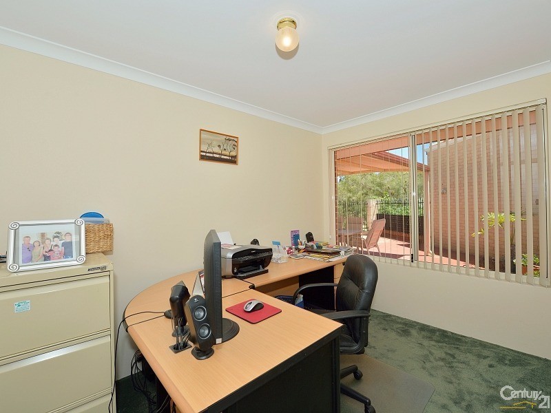 183 Oakmont Avenue, Meadow Springs WA 6210