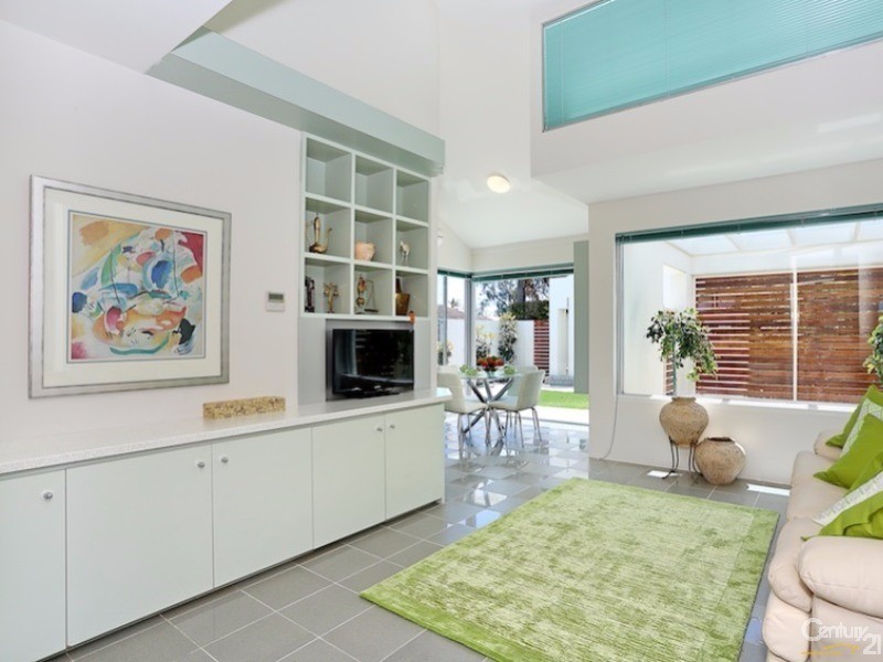 127 Leslie Street, Dudley Park WA 6210