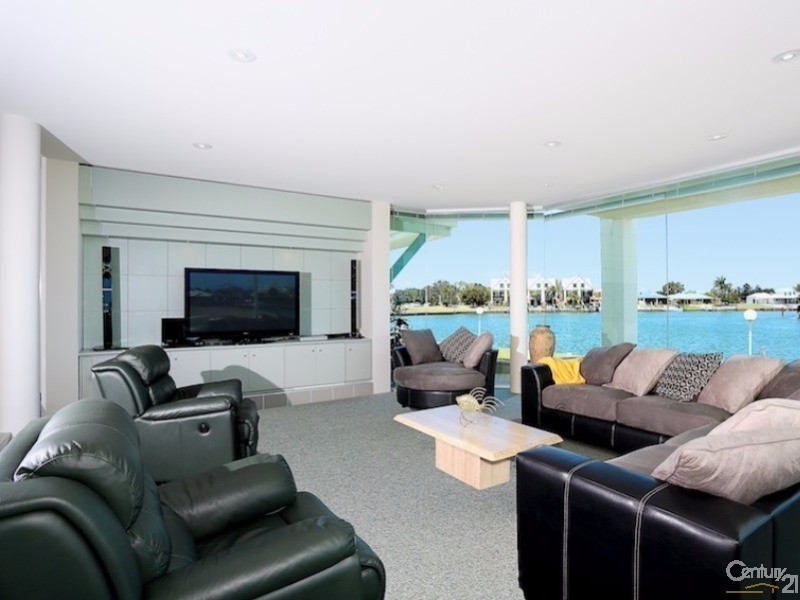 127 Leslie Street, Dudley Park WA 6210