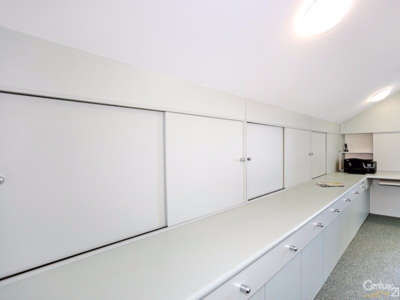 127 Leslie Street, Dudley Park WA 6210