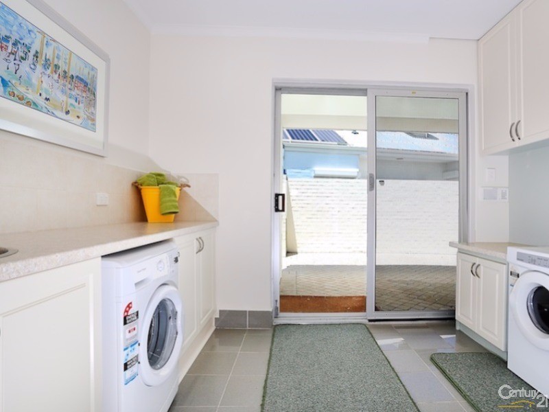 127 Leslie Street, Dudley Park WA 6210