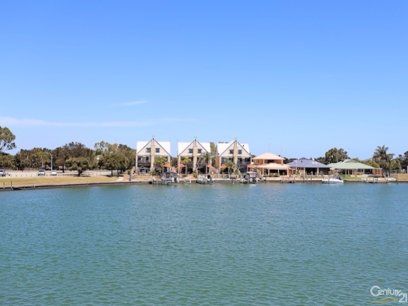 127 Leslie Street, Dudley Park WA 6210