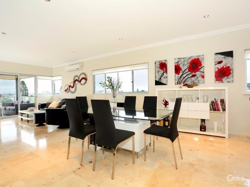 21B  Oversby Street, Halls Head WA 6210