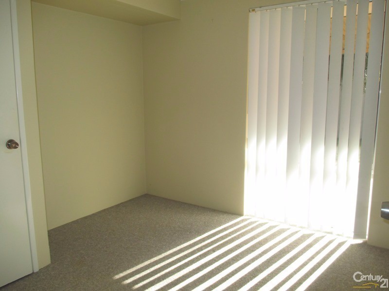 3 Sunningdale Chase, Meadow Springs WA 6210