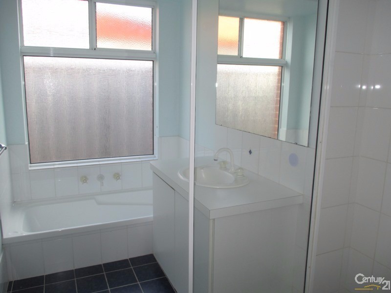 3 Sunningdale Chase, Meadow Springs WA 6210